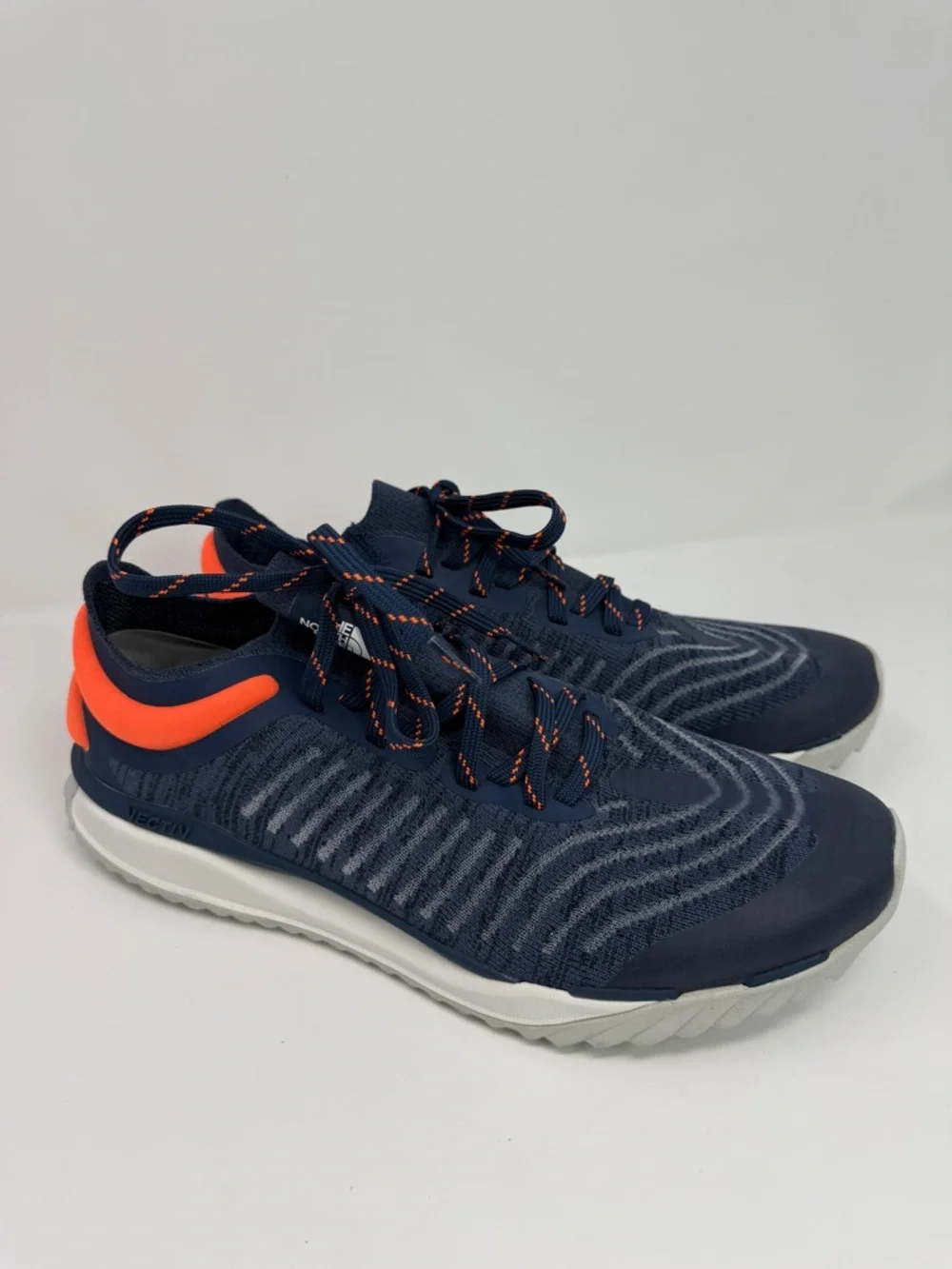 The North Face Vectiv Escape Knit Sneakers Trail Running Shoes Men's Size 11.5